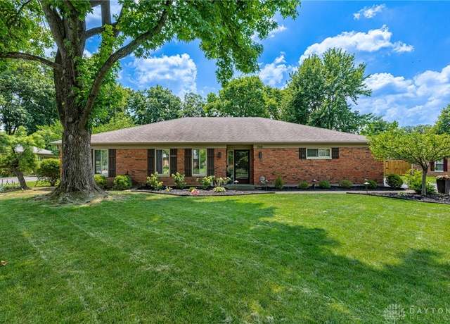 Property at 1310 Penbrooke Trl, Dayton, OH 45459, 3 beds, 2 baths