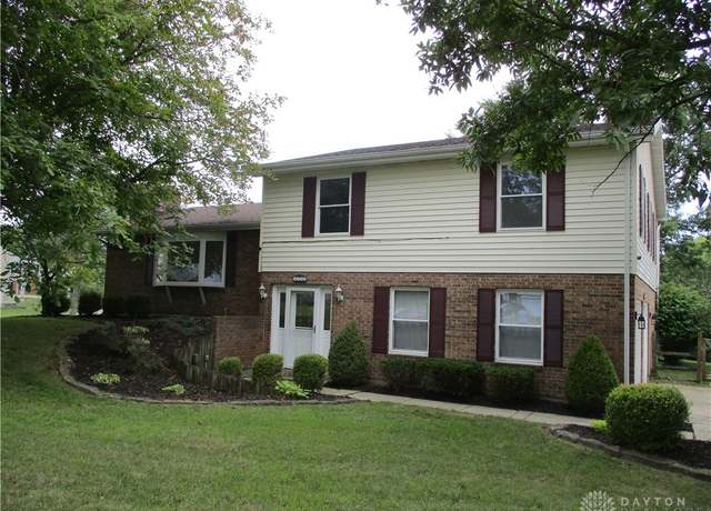 Property at 4750 Whitewood Ct, Dayton, OH 45424, 4 beds, 2.5 baths
