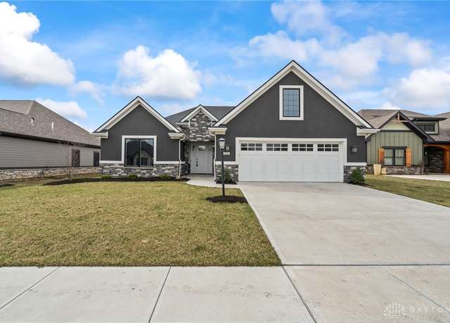 Property at 706 Quartz Ln, Tipp City, OH 45371, 3 beds, 2 baths