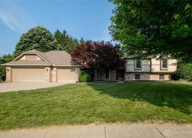 Property at 239 Catalpa Ct, Beavercreek, OH 45440, 4 beds, 3.5 baths