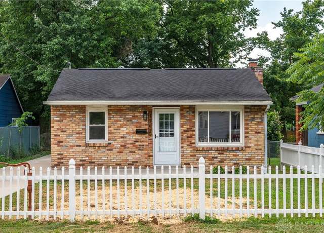 Property at 1702 Glenwood Ave, Middletown, OH 45044, 3 beds, 1 bath