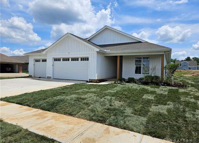 Property at 2223 Tandem Dr, Xenia, OH 45385, 3 beds, 2 baths