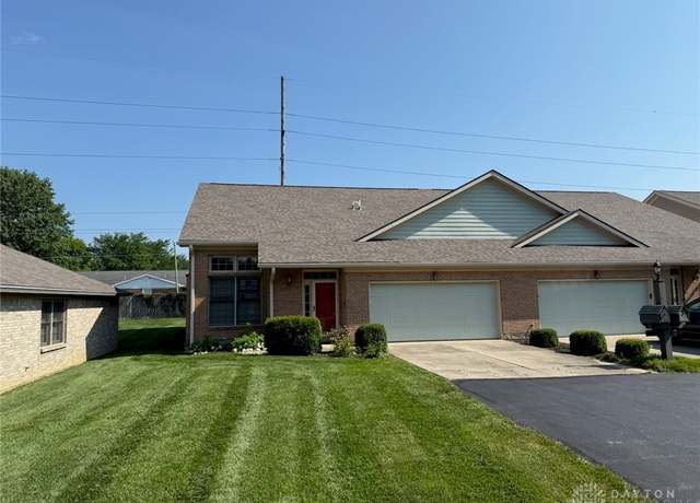 Property at 2061 Waterfall Ln, Vandalia, OH 45377, 3 beds, 2.5 baths