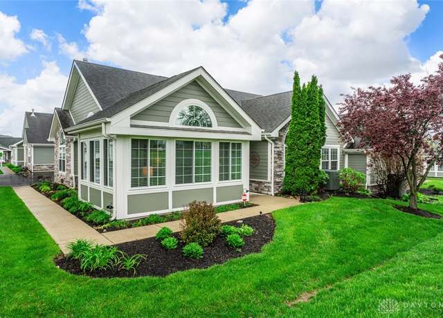 Property at 194 Abbey Dr, Springboro, OH 45066, 3 beds, 2 baths