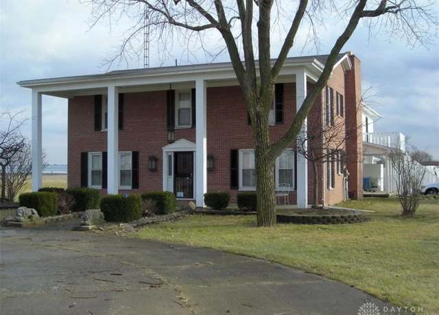 Property at 1575 Wagner Ave, Greenville, OH 45331, 4 beds, 2.5 baths