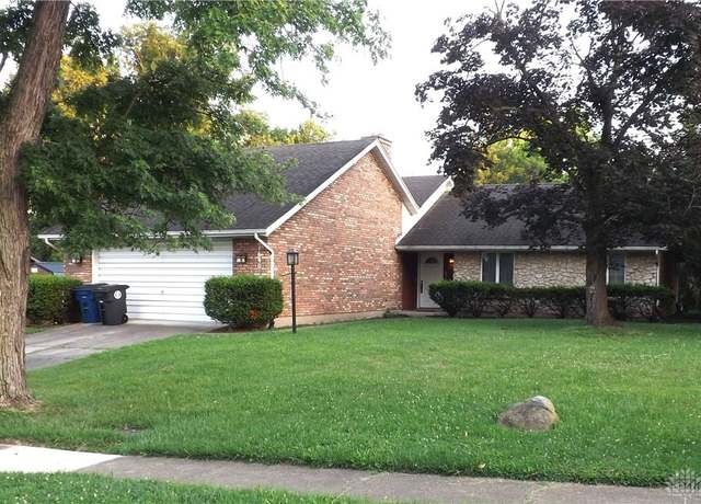 Property at 1640 Pinecrest Dr, Dayton, OH 45414, 3 beds, 2 baths