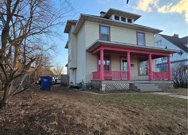 Property at 713 W Jefferson St, Springfield, OH 45506, 3 beds, 1 bath