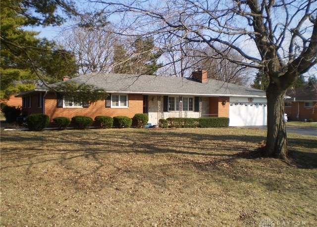 Property at 1086 Grange Hall Rd, Beavercreek, OH 45430, 3 beds, 2.5 baths