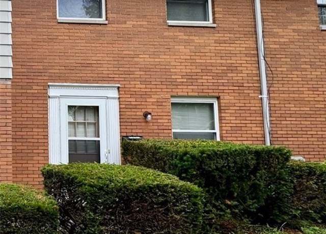 Property at 1227 Vester Ave, Springfield, OH 45503, 2 beds, 1.5 baths