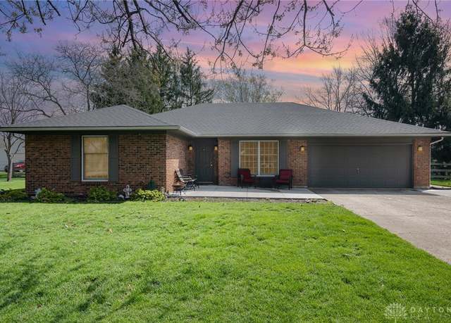 Property at 1350 W Evanston Rd, Tipp City, OH 45371, 3 beds, 2 baths