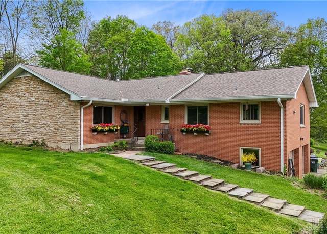 Property at 1859 Trebein Rd, Beavercreek Twp, OH 45385, 4 beds, 2.5 baths