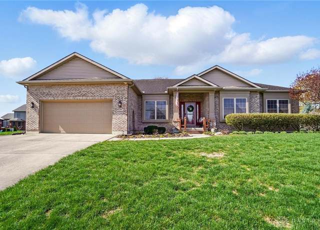 Property at 2544 Winfield Ct, Troy, OH 45373, 4 beds, 3 baths