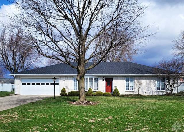 Property at 720 Gardenwood Dr, Greenville, OH 45331, 3 beds, 2 baths