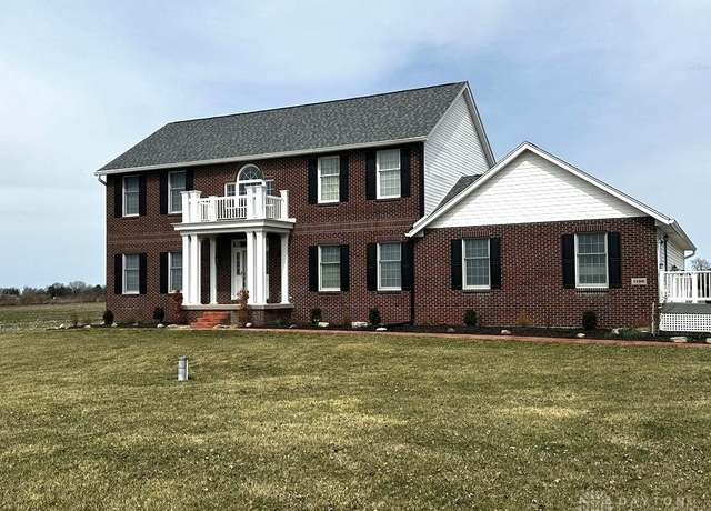 Property at 1198 Victory Rd, Springfield, OH 45504, 5 beds, 3.5 baths