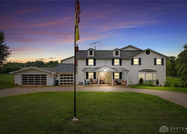 Property at 1901 Armstrong Rd, Fairborn, OH 45324, 4 beds, 5.5 baths