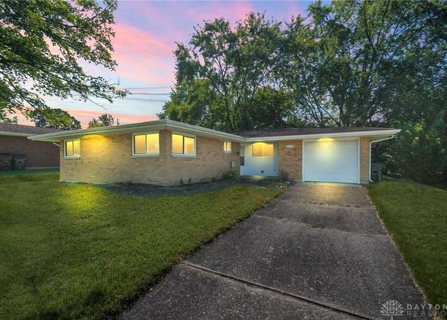 Property at 1373 Maplegrove Dr, Fairborn, OH 45324, 3 beds, 1.5 baths