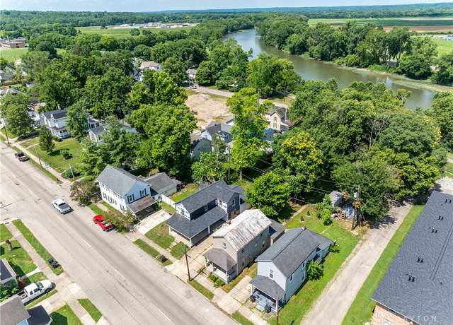 Property at 627 S River St, Franklin, OH 45005, 3 beds, 2 baths