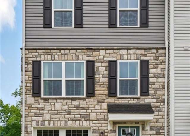 Property at 3439 Conifer Cir, Dayton, OH 45424, 3 beds, 2.5 baths