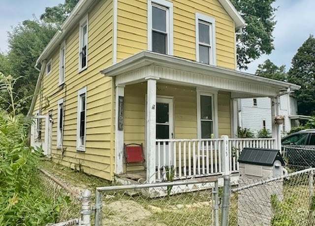 Property at 913 Tibbetts Ave, Springfield, OH 45505, 2 beds, 1.5 baths