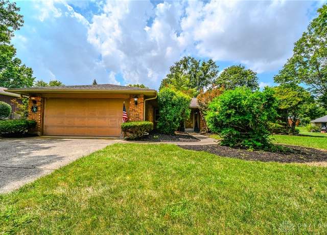 Property at 8225 Paragon Rd, Centerville, OH 45458, 3 beds, 2 baths