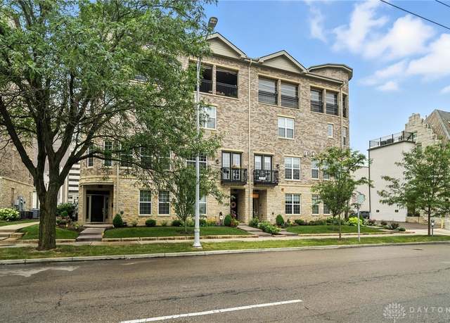 Property at 128 W Monument Ave, Dayton, OH 45402, 3 beds, 3.5 baths
