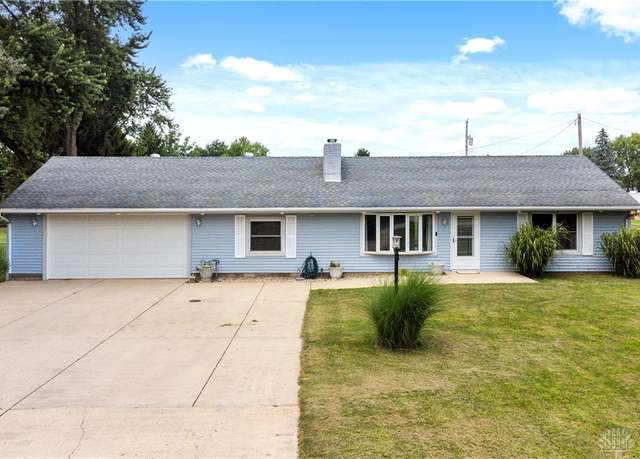 Property at 445 W Kessler Cowlesville Rd, Tipp City, OH 45371, 3 beds, 1 bath