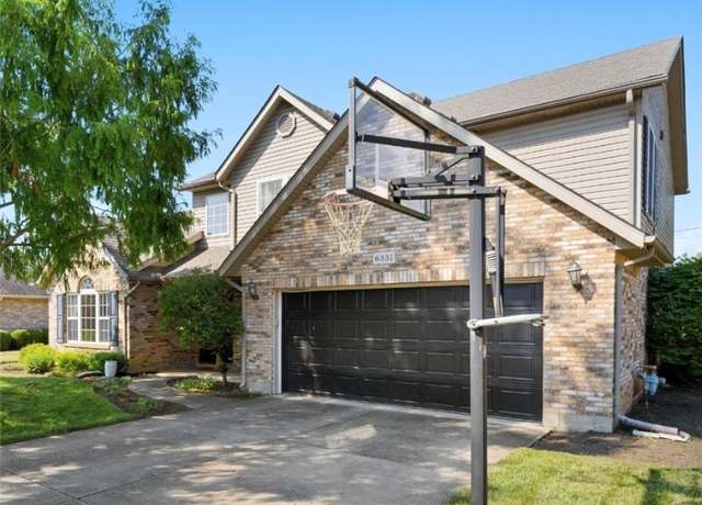 Property at 6331 Riverbend Dr, Dayton, OH 45415, 3 beds, 2.5 baths
