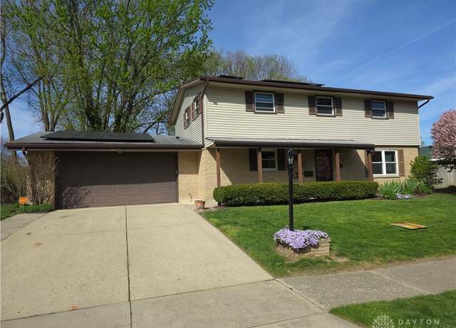 Property at 6808 Park Vista Rd, Englewood, OH 45322, 5 beds, 3.5 baths