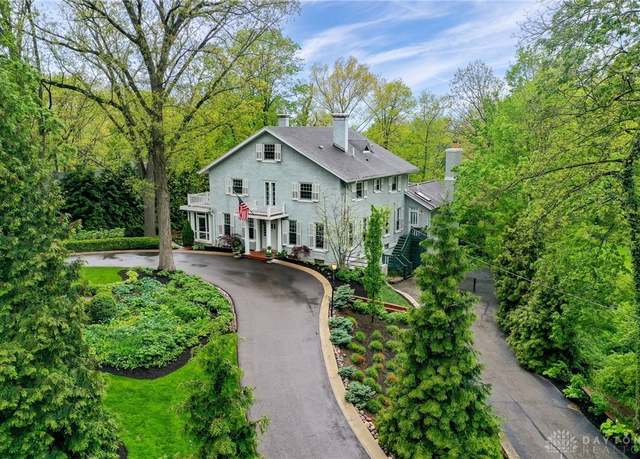 Property at 43 Briar Hill Rd, Dayton, OH 45419, 5 beds, 4 baths