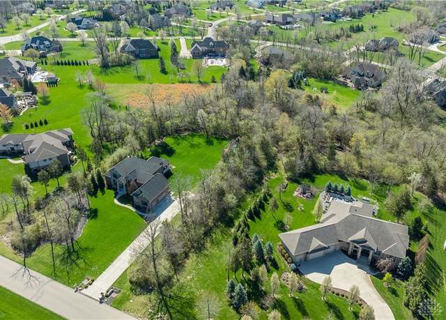 Property at 8043 Country Brook Ct, Springboro, OH 45066