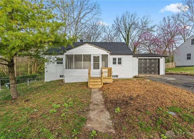 Property at 1109 N 11th St, Miamisburg, OH 45342, 3 beds, 1 bath
