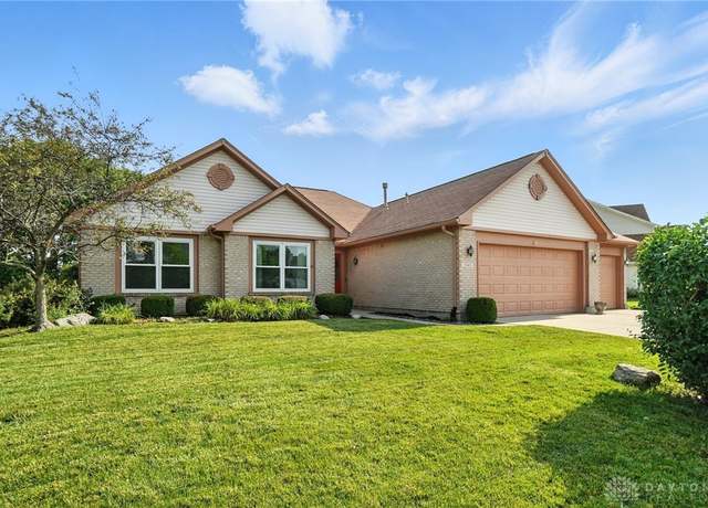 Property at 2385 Pewter Hills Ct, Miamisburg, OH 45342, 3 beds, 2 baths