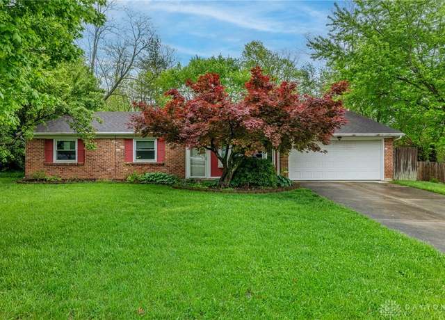 Property at 2084 Firebird Dr, Bellbrook, OH 45305, 3 beds, 2 baths