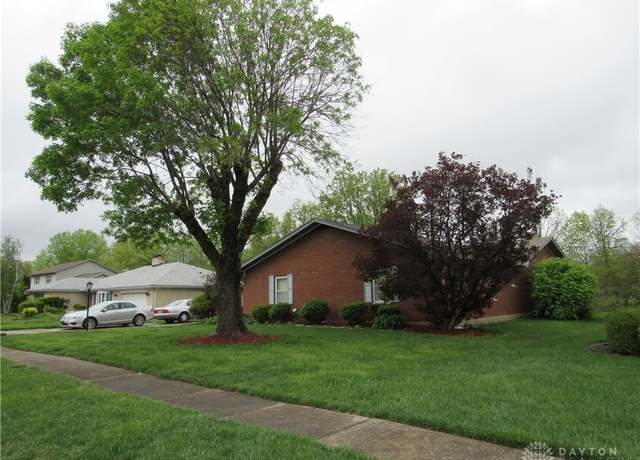Property at 3325 Waldeck Pl, Dayton, OH 45405, 3 beds, 2.5 baths