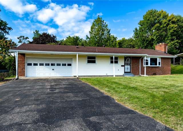 Property at 229 Palmer Dr, Fairborn, OH 45324, 3 beds, 3 baths
