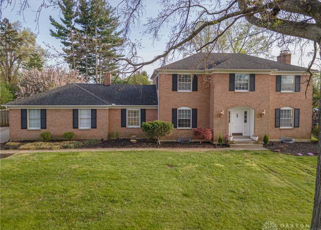 Property at 114 Forestview Dr, Washington Twp, OH 45459, 4 beds, 2.5 baths