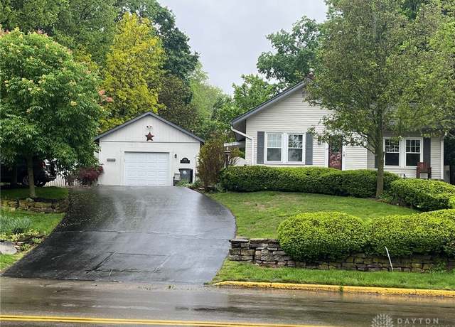 Property at 104 S Ridge Ave, Troy, OH 45373, 2 beds, 2 baths