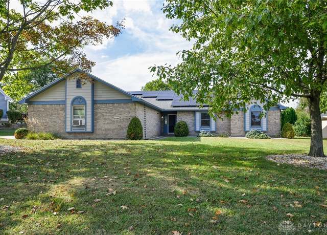 Property at 3386 Fairwood Dr, Beavercreek, OH 45432, 3 beds, 2 baths