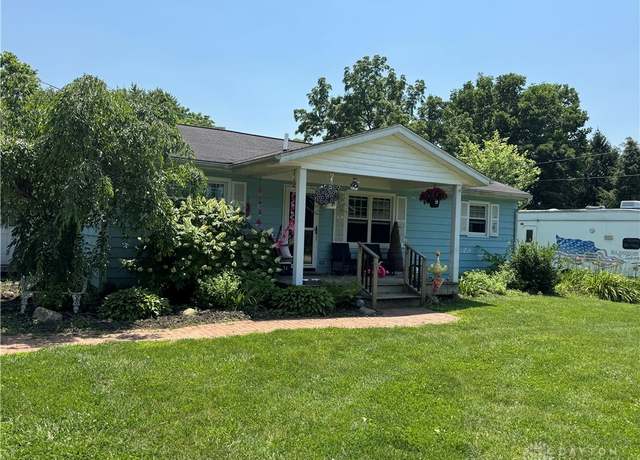 Property at 7761 Dian Ave, Franklin, OH 45005, 4 beds, 2 baths