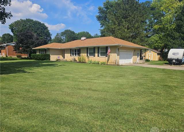 Property at 3998 Willowcrest Rd, Beavercreek, OH 45430, 3 beds, 1.5 baths