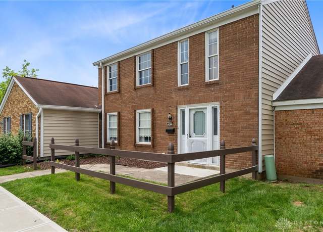 Property at 2417 Rona Village Blvd, Fairborn, OH 45324, 3 beds, 2.5 baths