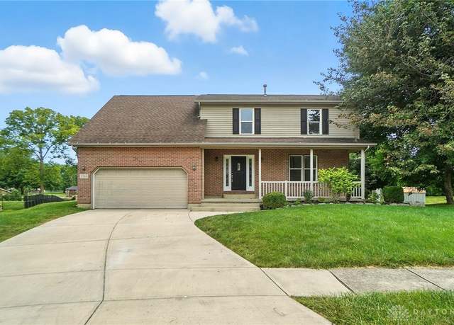 Property at 2765 Silver Maple Ct, Troy, OH 45373, 4 beds, 2.5 baths