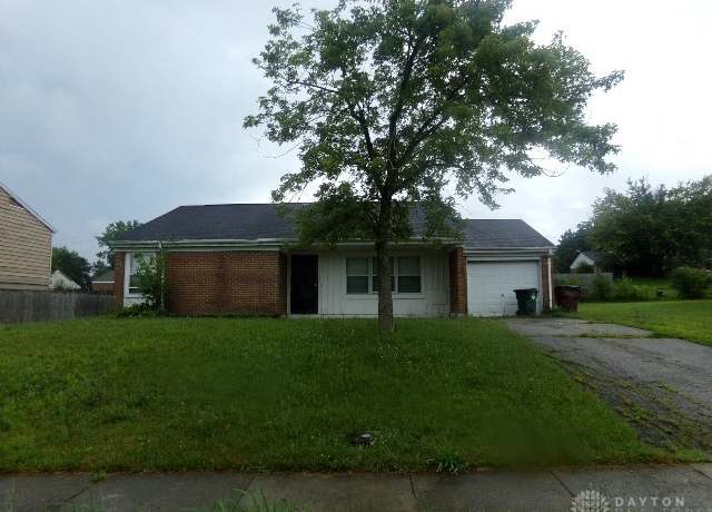 Property at 6750 Shadowbrook Dr, Dayton, OH 45426, 3 beds, 1 bath