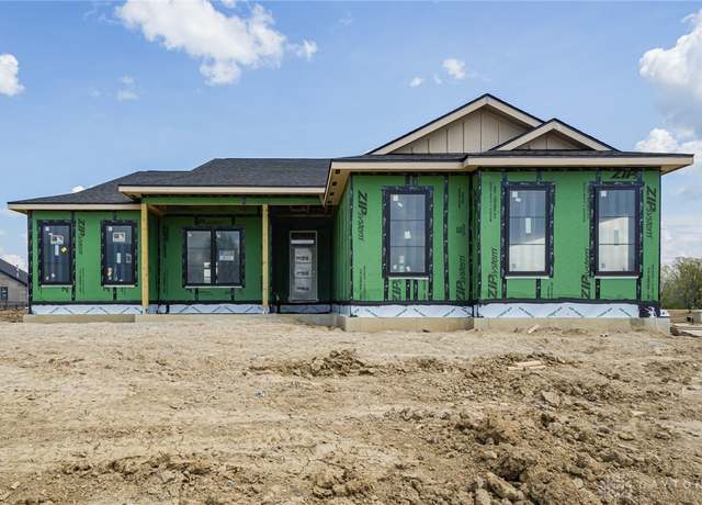 Property at 1214 Normandy Rue, Centerville, OH 45458, 4 beds, 3.5 baths