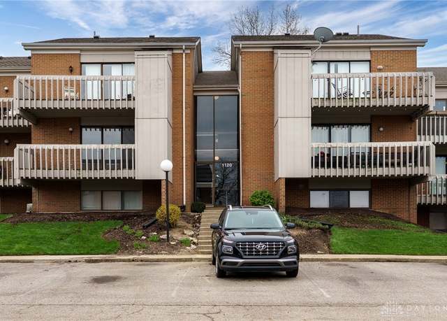 Property at 1120 Eagle Feather Cir, West Carrollton, OH 45449, 2 beds, 1 bath