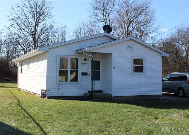 Property at 3001 Sun Valley Dr, Springfield, OH 45505, 3 beds, 1 bath