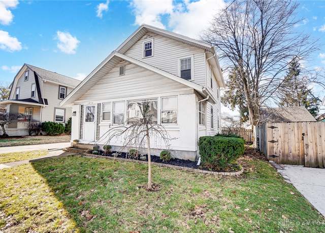 Property at 1042 E Maple Ave, Miamisburg, OH 45342, 3 beds, 1 bath