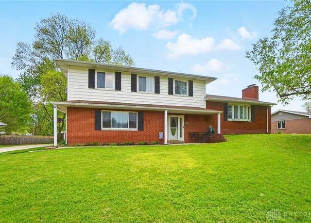 Property at 2444 Banyon Dr, Beavercreek, OH 45431, 4 beds, 3 baths