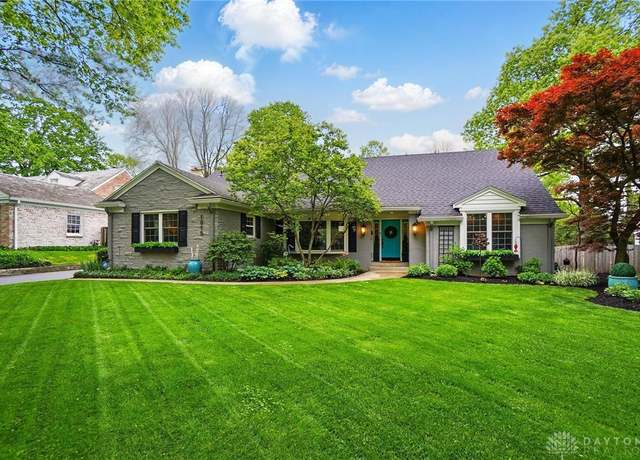 Property at 1815 Coolidge Dr, Oakwood, OH 45419, 3 beds, 3 baths