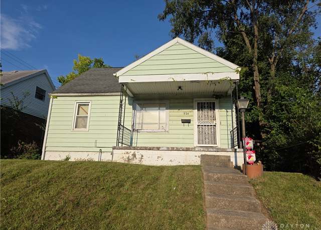 Property at 924 Dow St, Dayton, OH 45402, 3 beds, 1 bath